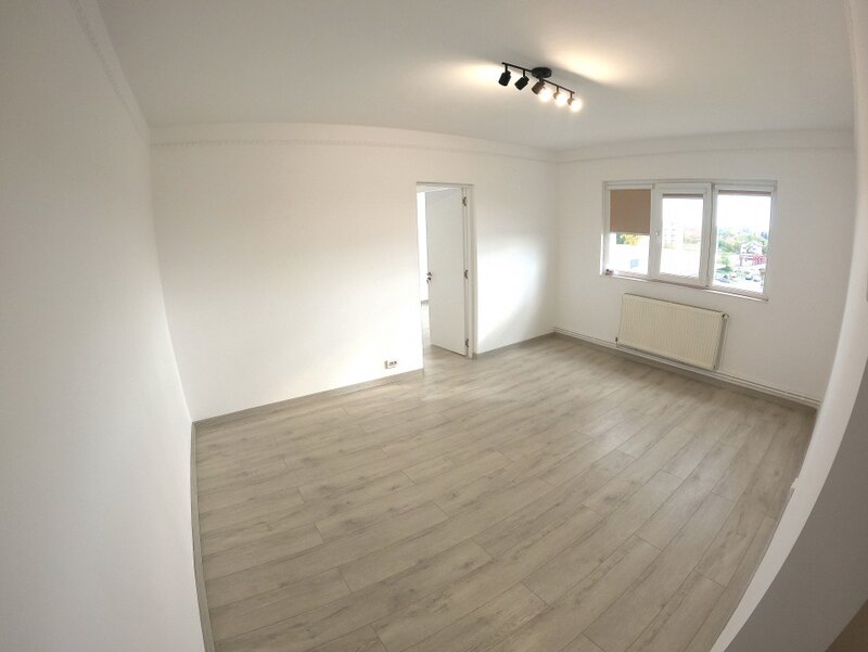 Giurgiu, apartament modern, bloc reabilitat, zona si pozitie ideala - totul nou